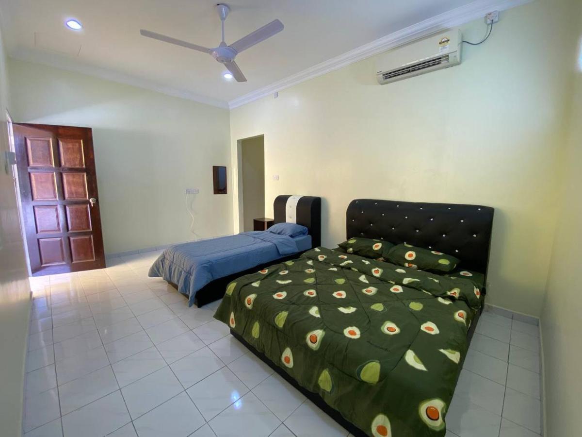 Room/Homestay Nazadja Sungai Besar Luaran gambar